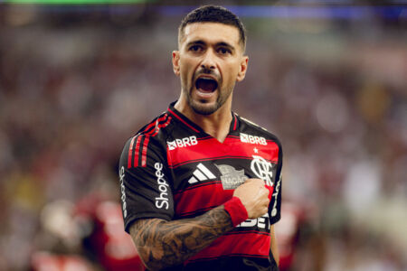 Veja se você consegue assistir ao Flamengo fora do Brasil com este app: Prime Video, Premiere, Globoplay e HBO Max